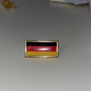 Deutschland Kurier Enamel Pin